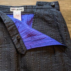 Issey Miyake Textured Polyester Silk Lined skirt